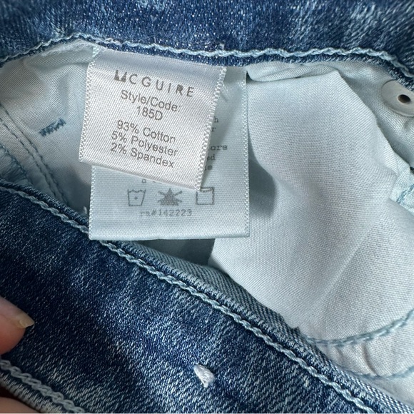 MCGUIRE -VINTAGE- MID-RISE TWO-TONE SLIM JEANS WITH FRAYED HEM - Picture 10 of 10